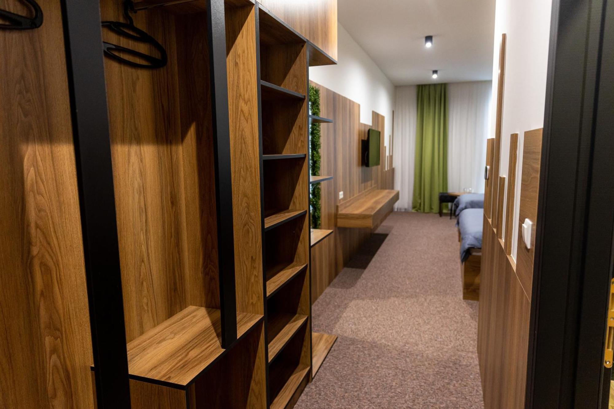 Hostel Tron Travnik Exteriör bild