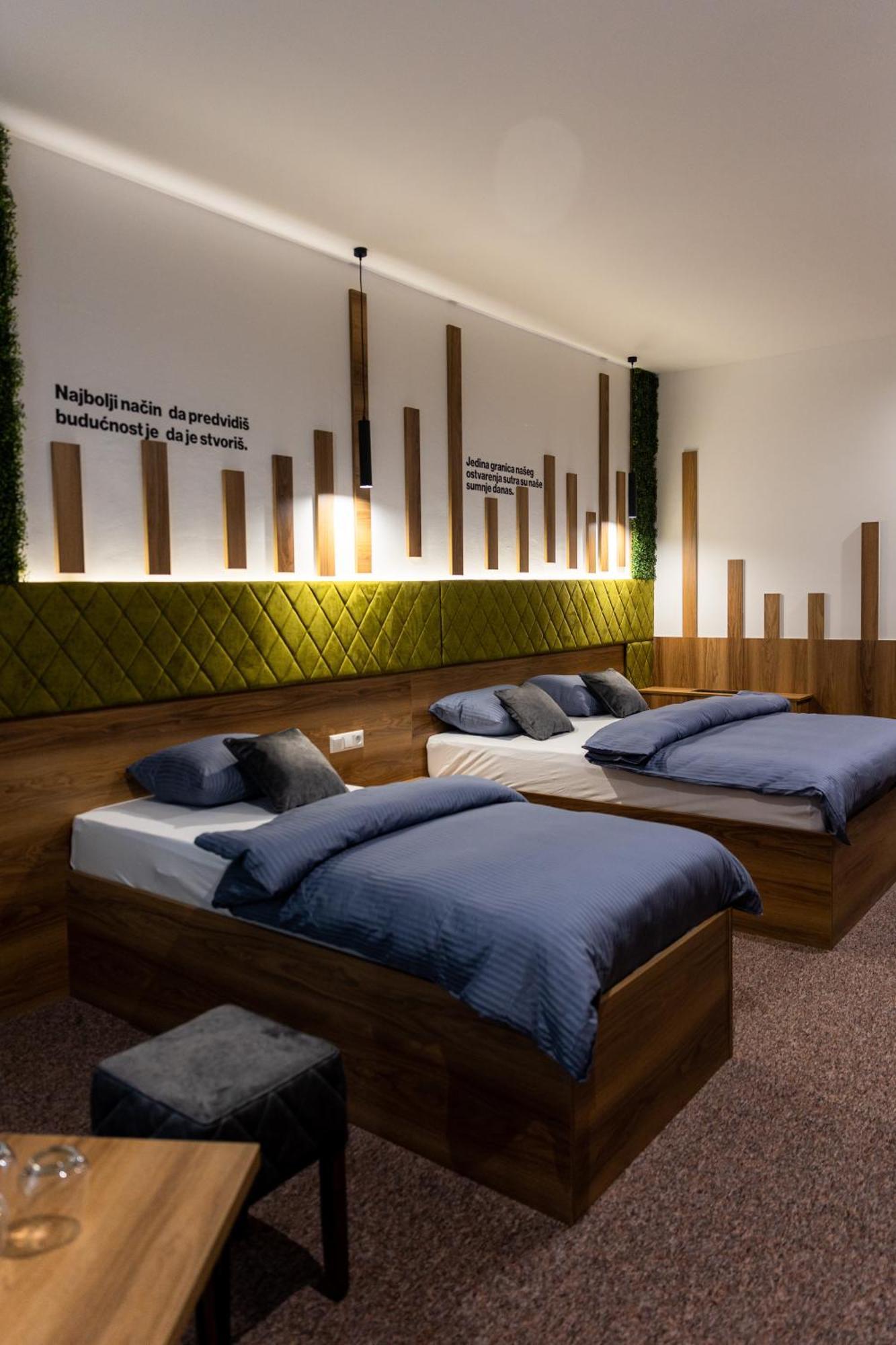 Hostel Tron Travnik Exteriör bild