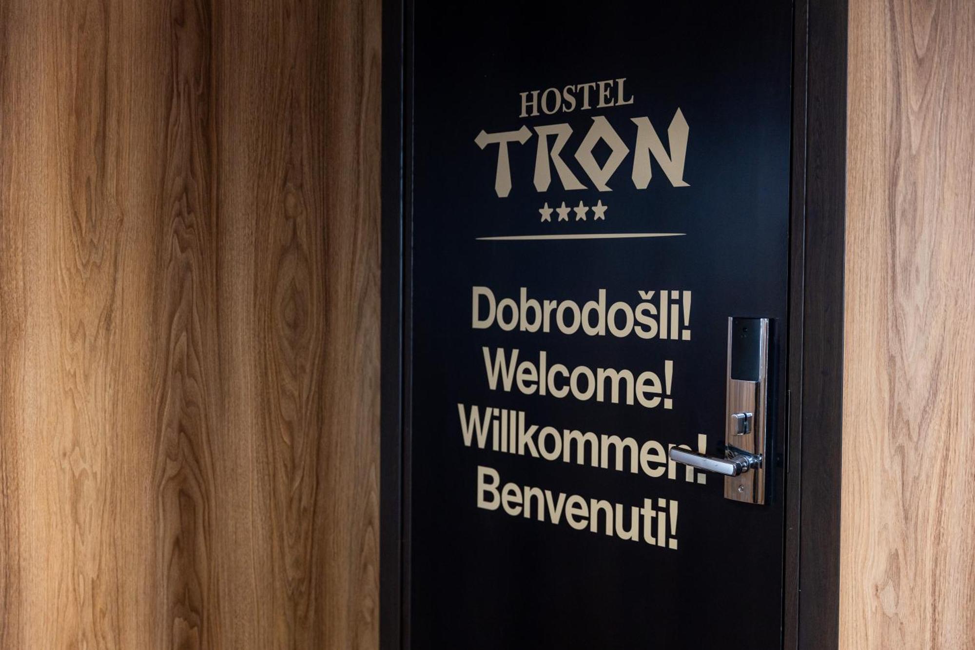 Hostel Tron Travnik Exteriör bild