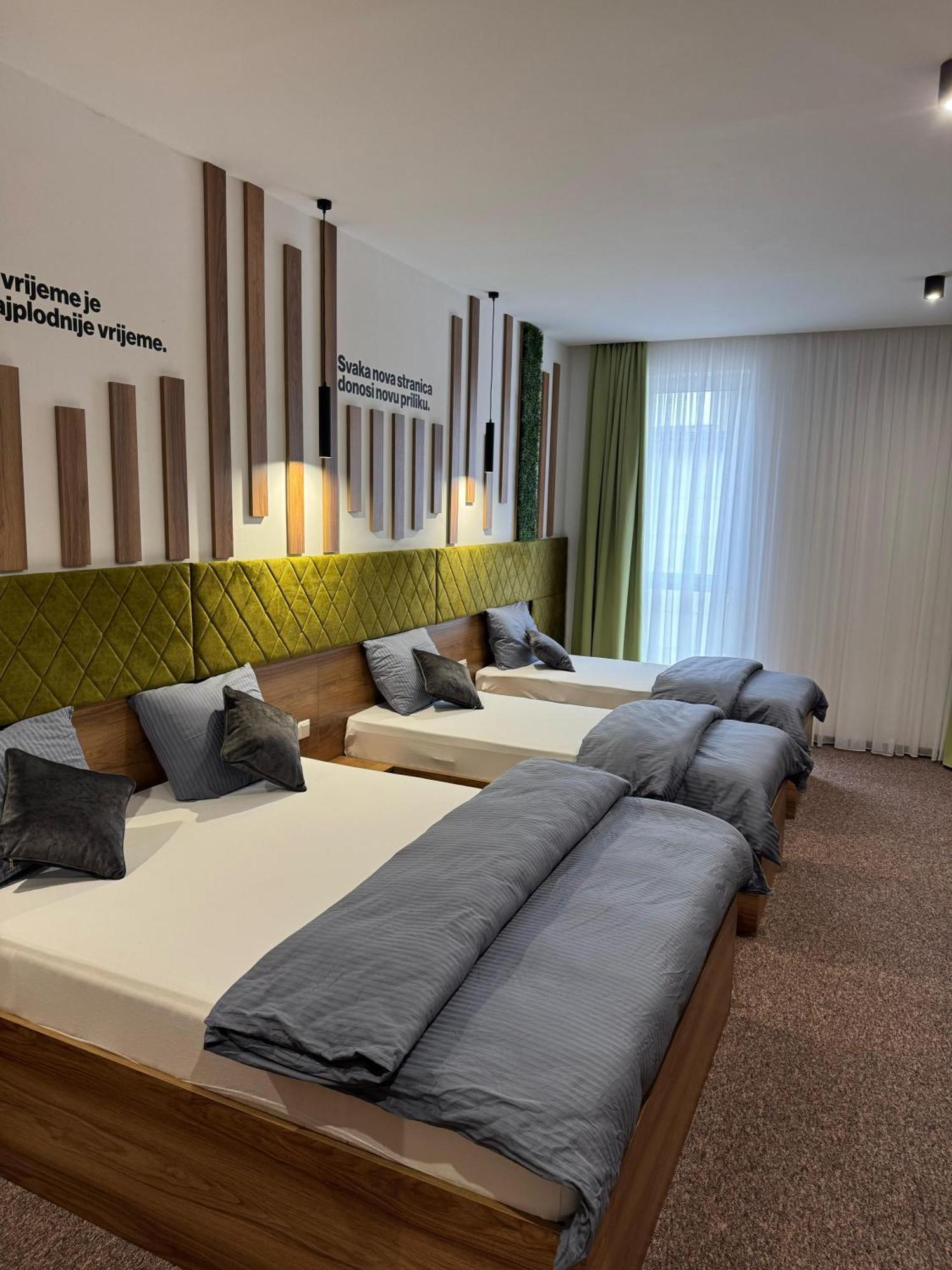 Hostel Tron Travnik Exteriör bild