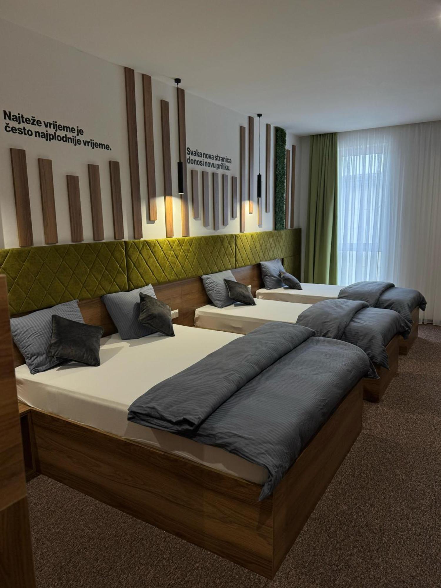 Hostel Tron Travnik Exteriör bild